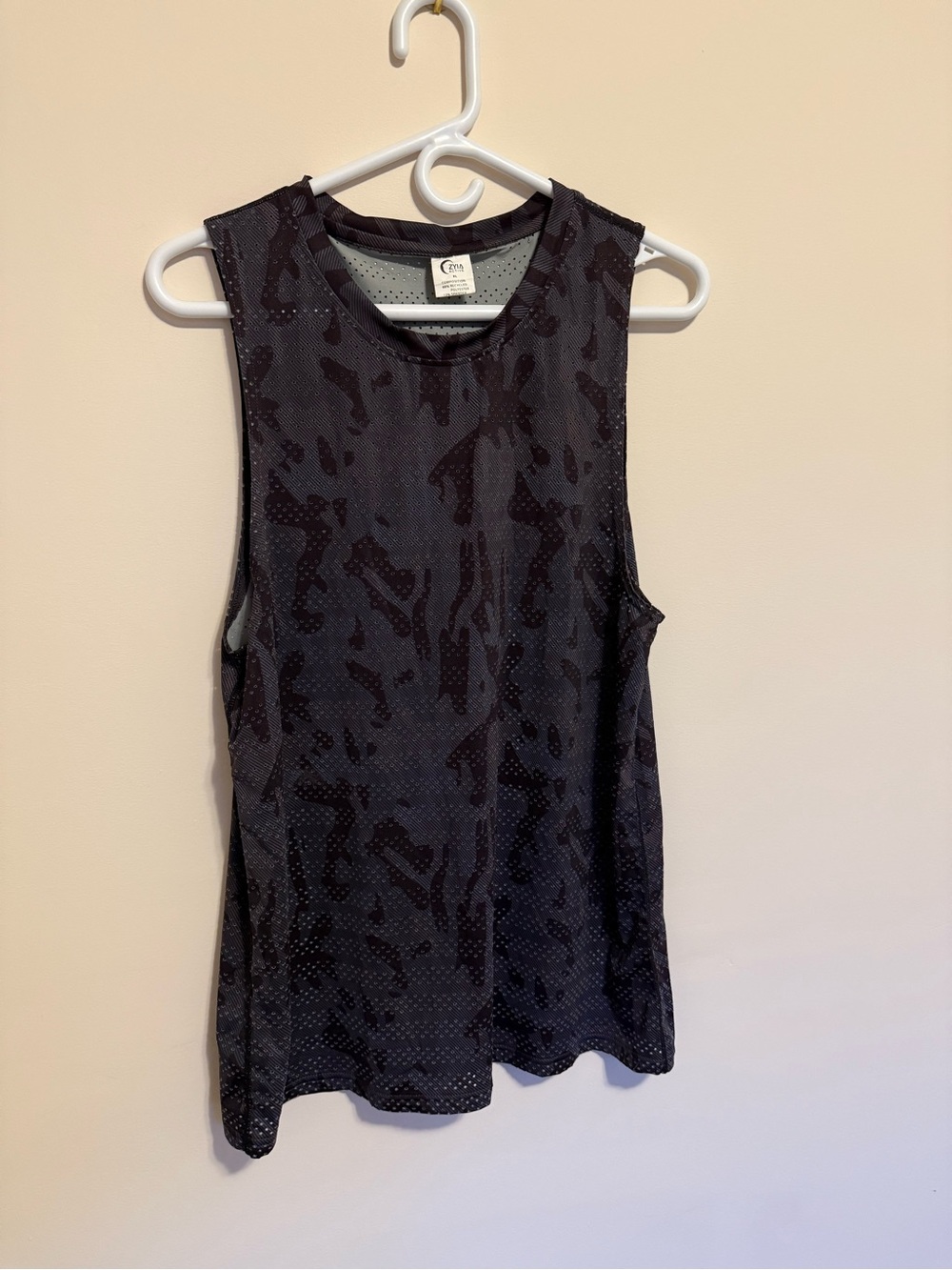 ZYIA Black Sleeveless Muscle Tee
